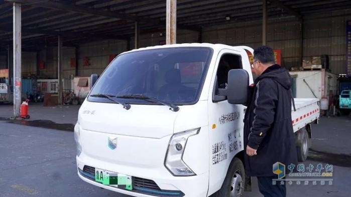 山东刘师傅认准潍柴蓝擎X1灵活便捷，高效适配末端城配！