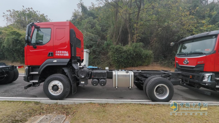 工地路况千变万化，乘龙H5极限自卸助你掌握创富主动权