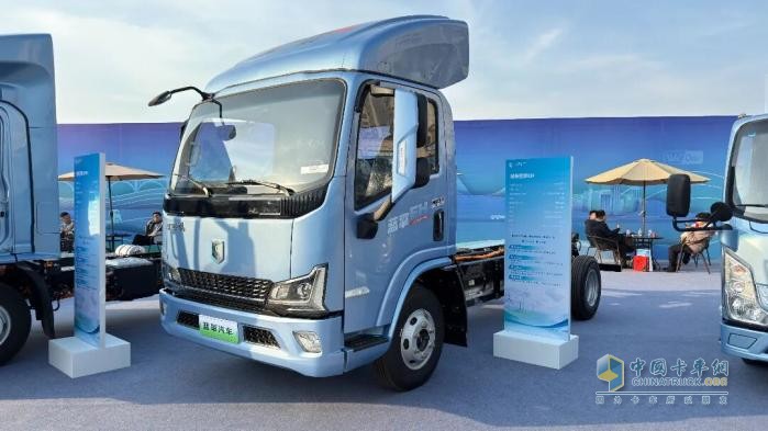 科技赋能绿色出行 - 潍柴蓝擎亮相扬州绿色智能汽车嘉年华!