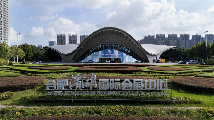 联合重卡携云凤凰、电凤凰登陆合肥商用车展！