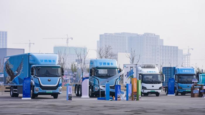 睿控E+平台重磅发布！宇通科技节擘画“智电融合”新蓝图