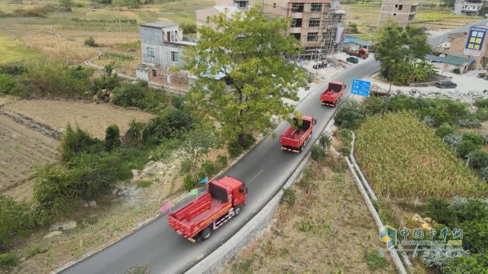 城乡基建进行时 上汽红岩杰豹C6自卸车为用户提供一体化解决方案