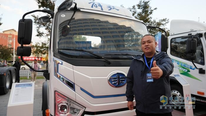 6年多次复购解放轻卡！30岁老司机罗忠喜梦想组建一个解放车队