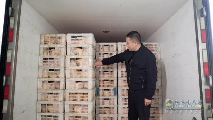 江淮1卡与1号伙伴唐加齐双向奔赴，百万公里无大修破记录