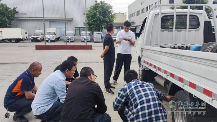 长安跨越组织开展跨越者D5增程车型用户驾评活动