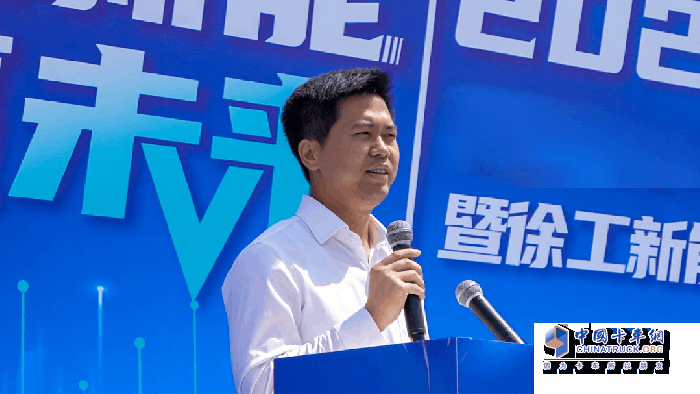 绿色物流再提速，徐工新能源牵引车批量入港
