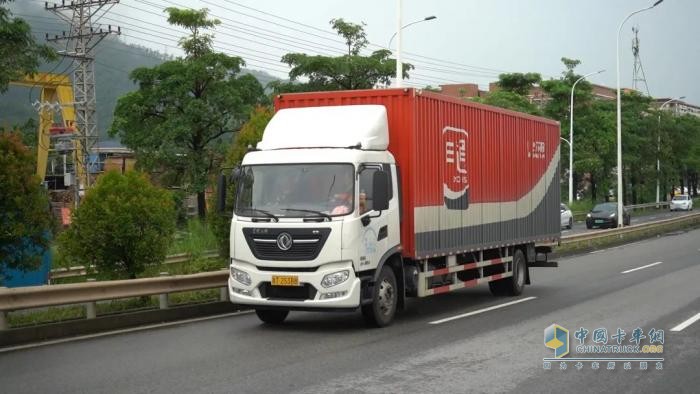 与时间赛跑！广东肖师傅的高效之选：“有劲、省油、开不坏！”