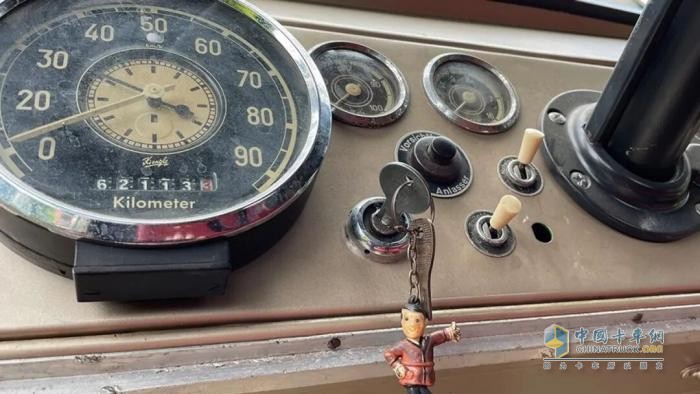 曼恩：引擎重启1957！MAN 735 L1 K型卡车