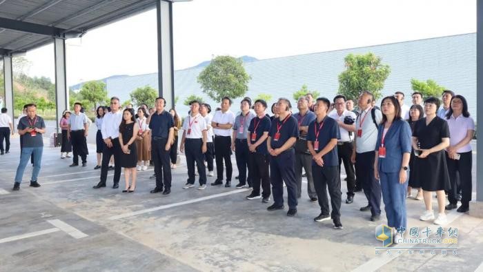 天津市武清区政协领导一行莅临福龙马 共探合作新机遇