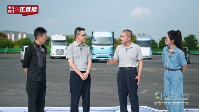 央视走访柳汽乘龙，近距离诠释何为“龙的脊梁”
