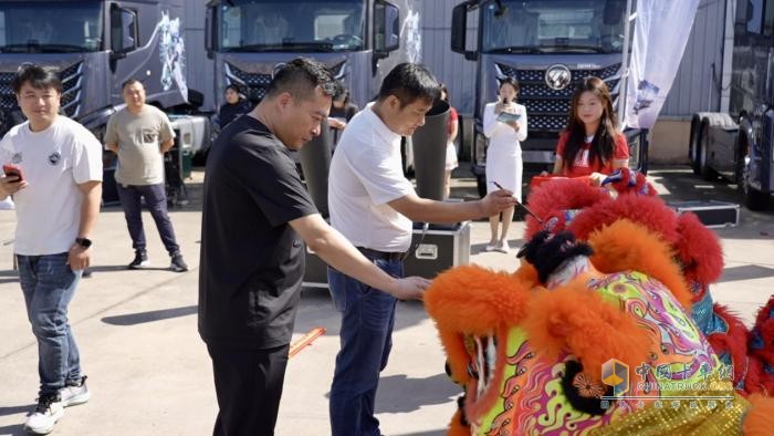 3万公里 56站1146台订单！欧曼银河全国巡游嘉年华双线收官 再启新程