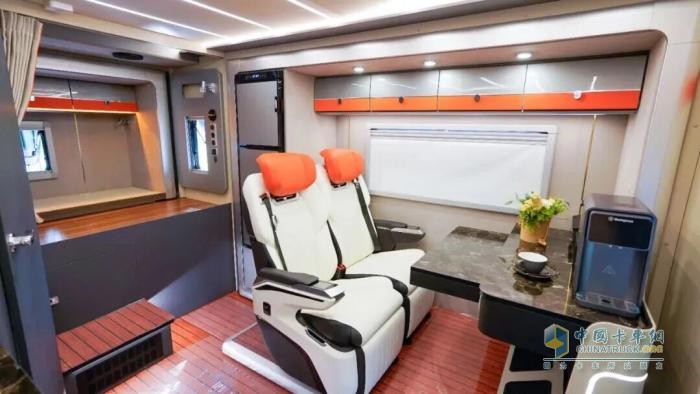 上海见！宇通房车亮相第 24 届上海国际房车展