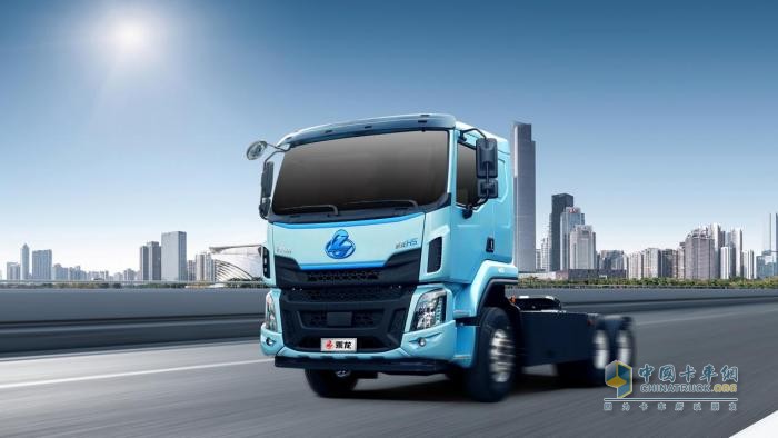 乘龙H5超轻版纯电牵引车：将“轻”直接转化为运营收益