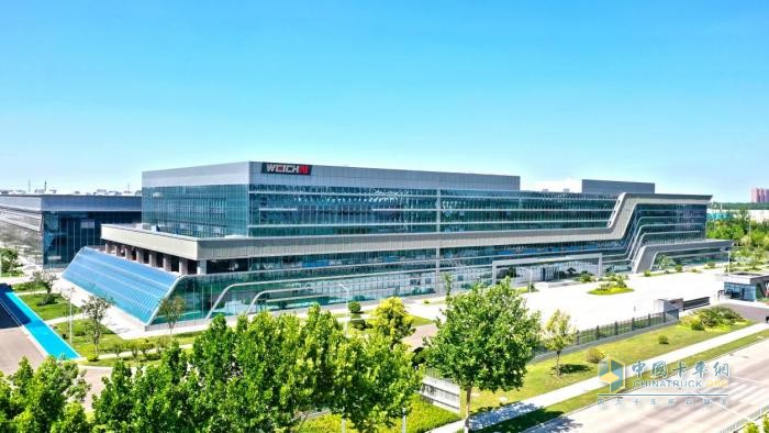 潍柴入选领航级智能工厂 以硬核实力亮相世界智能制造大会