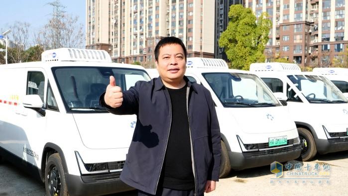 首批50台福田卡文乐福冷藏车获赞 深圳鲜途汽车冷链用车无忧