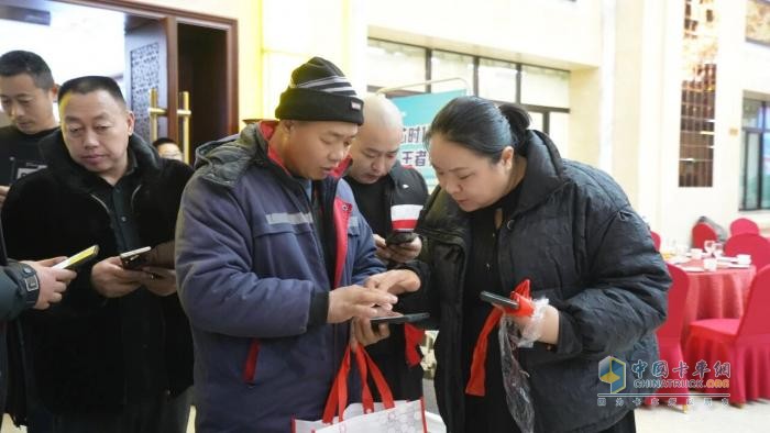 东风多利卡：助力运输瓜果鲜，王者归来豪礼献