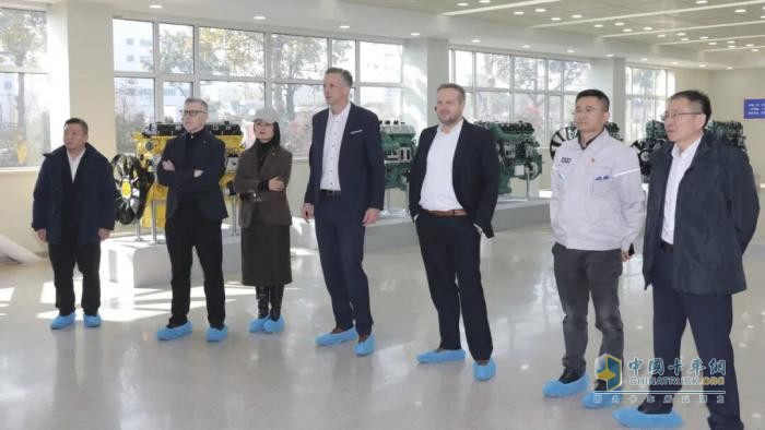 解放动力：王志宇与道依茨CEO舒尔特深度交流，共绘合作蓝图