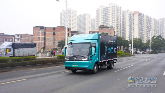 欧马可Z福建震撼上市：智领沿海冷链物流，实力护航八闽“争鲜”