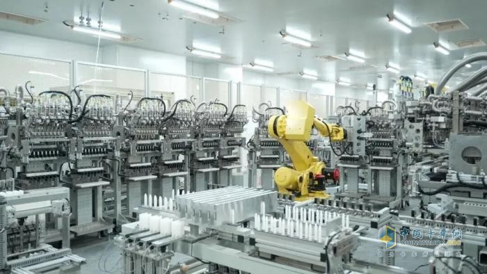 山东重工锚定发展新航向 笃行实干开新局