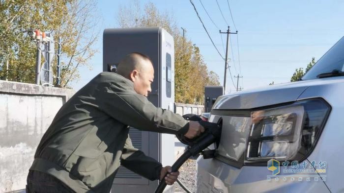 渣土运输转行做货运，周建明的底气源自祥菱V5的硬实力