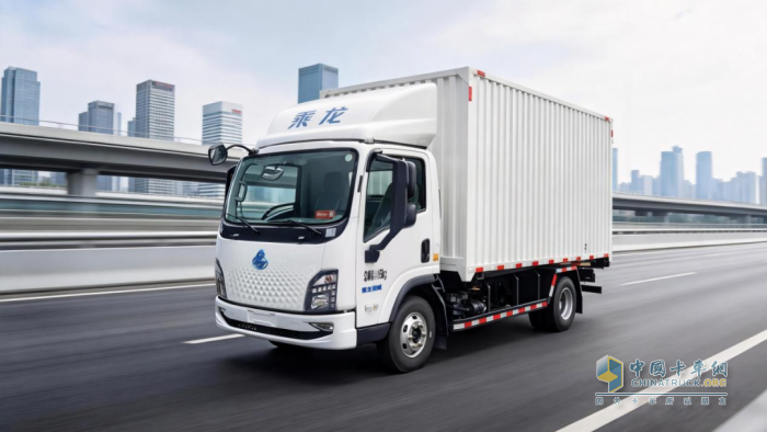 乘龙翼威2城际重载轻卡的含“轻”量