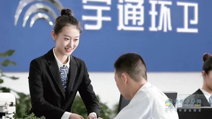 「宇」见好车丨宇通18吨纯电动高压清洗车，城市深度保洁的“盈运”之选