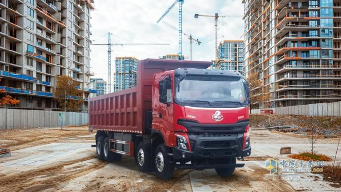 乘龙H7 8X4纯电自卸车：硬核实力破局，绿色创富新标杆