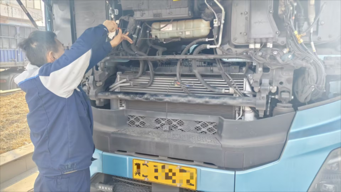 服务不打烊 点亮新春路！福田欧曼全维暖心服务筑保障 八大承诺护绿色运输