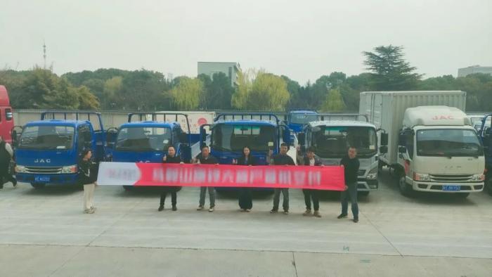 江淮1卡全国交车热潮：多城批量交付，硬核实力赋能全域物流