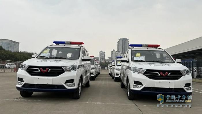 藏蓝座驾，守护无界—警察节致敬每一份平安担当！