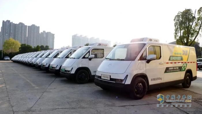 首批50辆交付！福田卡文乐福冷藏车获深圳鲜途科技超百辆订单