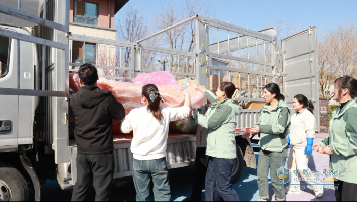 郑州物流老炮李师傅：领航大G-LNG轻卡用实力破解物流转运困局