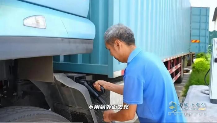 从油车到电车：乘龙H5纯电大单桥为何成为王师傅的货运新选择？