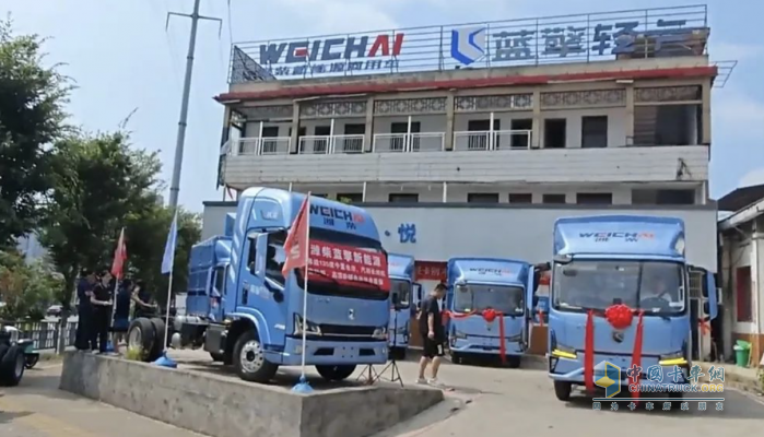 现象级爆款！潍柴蓝擎X7新一代轻卡南昌批量交付，实力印证用户口碑！