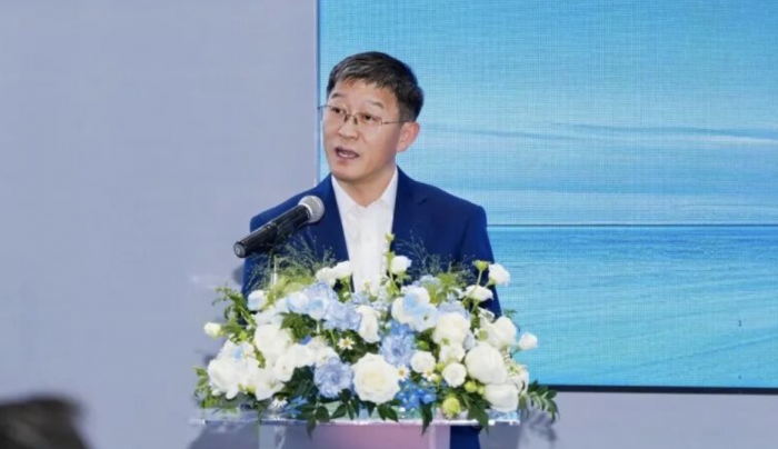 广汽领程兆瓦超充系列产品震撼上市，开启新能源重卡“15分钟级”补能新时代