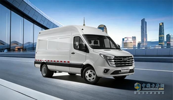 星锐领航版Pro：重新定义城际鲜活物流的“装载哲学”