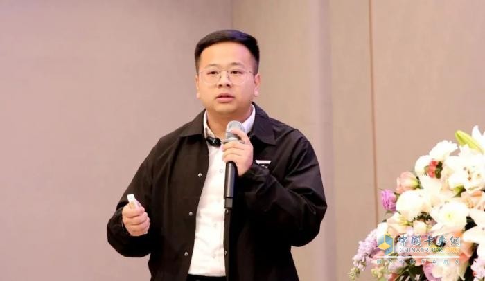 飞碟EW7天行版及MAX版在昆明上市发布，1200台订单引爆市场！