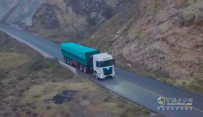 1.57 万辆 + 暴涨三倍！欧曼新能源重卡领跑赛道 银河5M再树标杆