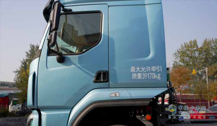 每年多赚36000元！乘龙H5超轻版纯电牵引车如何做到的？