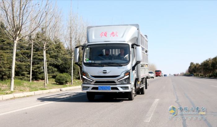 郑州物流老炮李师傅：领航大G-LNG轻卡用实力破解物流转运困局