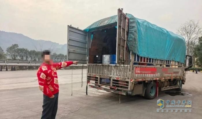 贪图高额运费司机违规运输，云南警方查获9.5吨可制毒物品