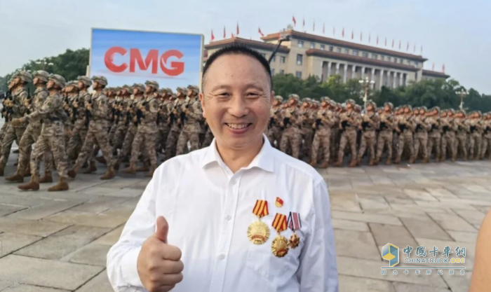 铁甲荣光！115辆东风军车天安门广场成功受阅！