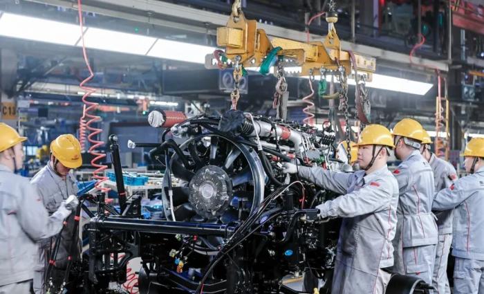 东风商用车：三全承包2.0时代 TA们激活创效新动能