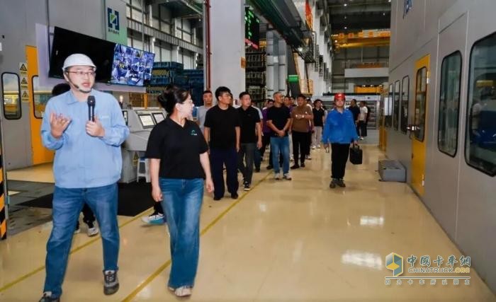 十年城配磨砺 剑指城际蓝海 上汽跃进携手地上铁 联合生态推动城际物流全面电动化