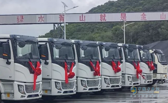 全国热销！徐工新能源重卡穿越热浪、交付客户