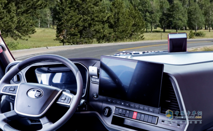 驾解放卡车J7领航版，稳赢每一程！