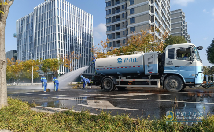 智慧环卫点亮青白江：一屏智览，精细管理守护蓉城洁净