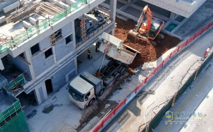 徐工纯电动自卸车