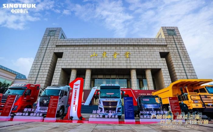 重卡单月销量破两万“一枝独秀”，中国重汽持续行业领跑