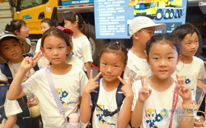 “未来工程师”哪里启航？答案就在：徐工研学之旅！